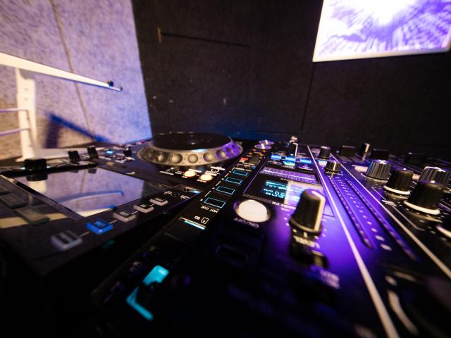 Raum 20 controller view