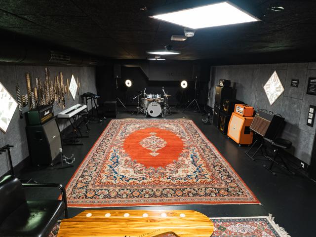 Room 8 - Premium
