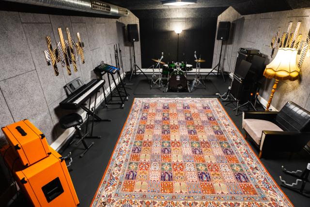 Room 13 - Pro